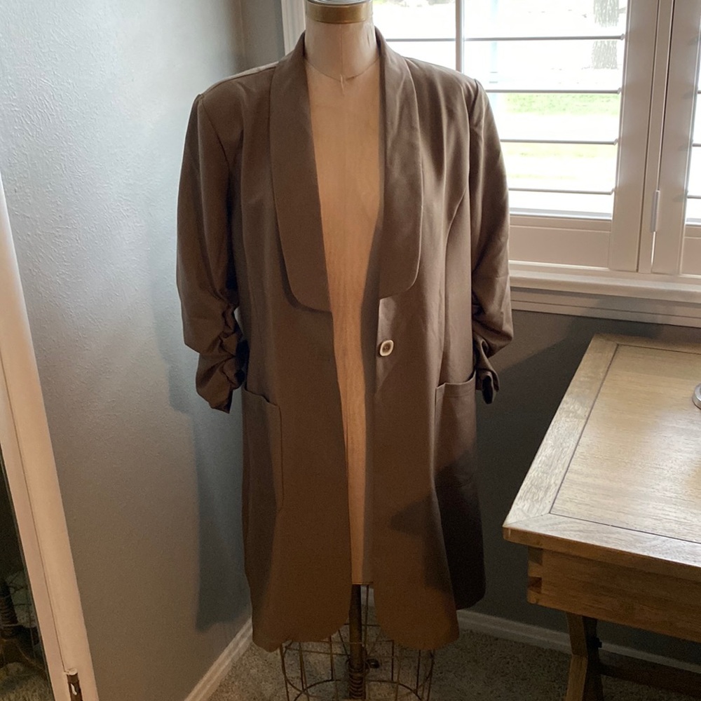 Mid length blazer